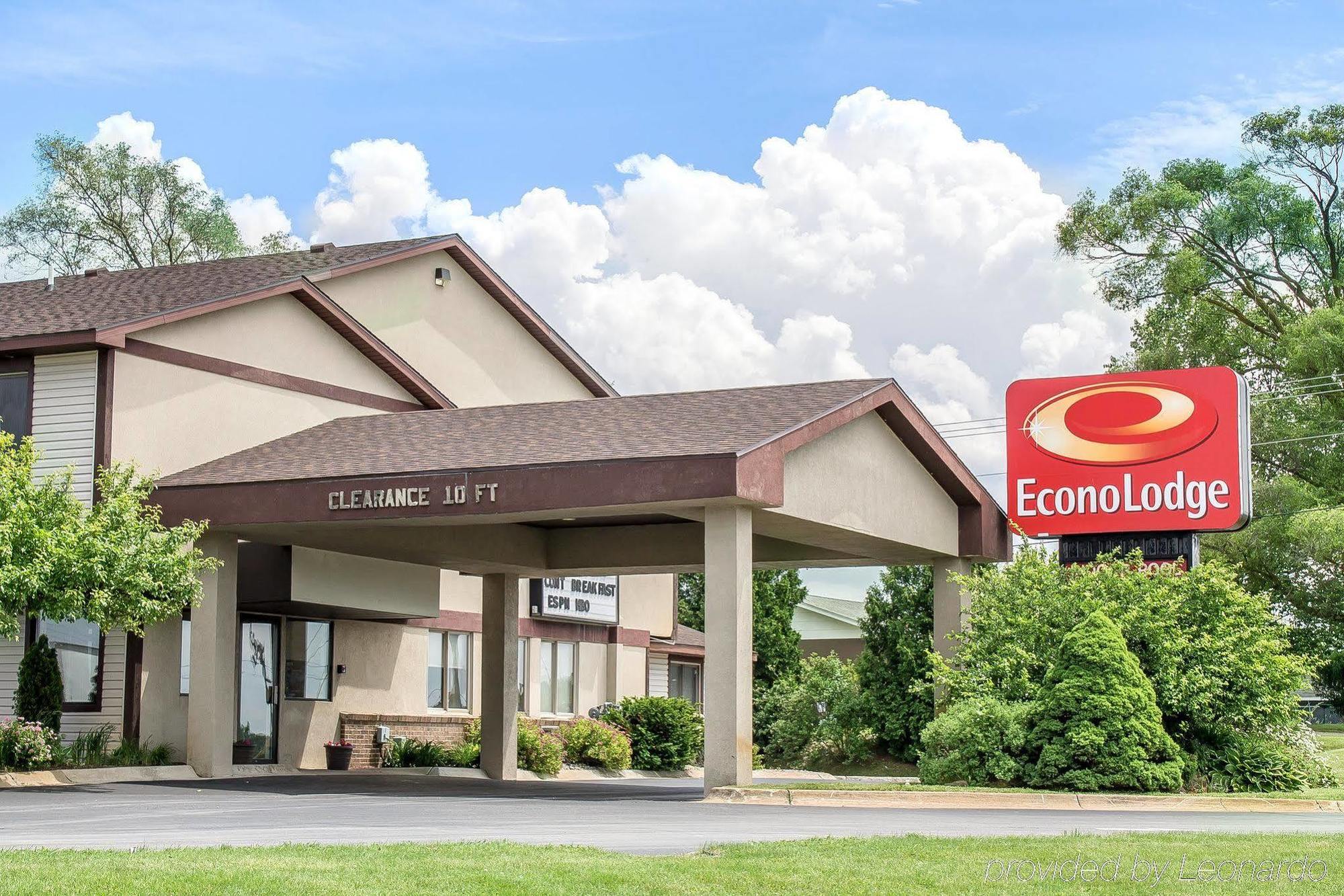Econo Lodge Traverse City Eksteriør bilde